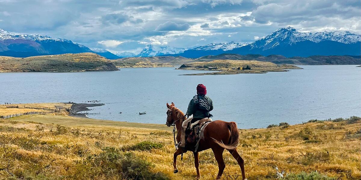 Tour Horseback Riding In Puerto Natales Chile